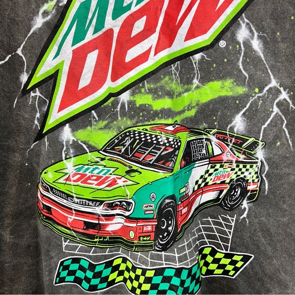 Mountain Dew Pepsi Co Racing Graphic T-Shirt Soda Art Design Top Unisex Medium! - Picture 2 of 3